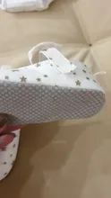 Zapatos de cuna para niño niña recién nacido, zapatillas informales con estampado de lunares y lazo