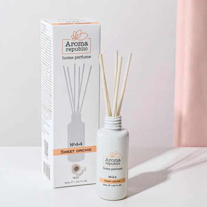 Диффузор 30 мл. Аромадиффузор aroma harmony. aroma republic ароматический диффузор 30 мл, &quot;№32, montpensier&quot;. aroma republic ароматический диффузор. aroma republic ароматический диффузор &quot;№46, tiramisu&quot;, 30 мл.