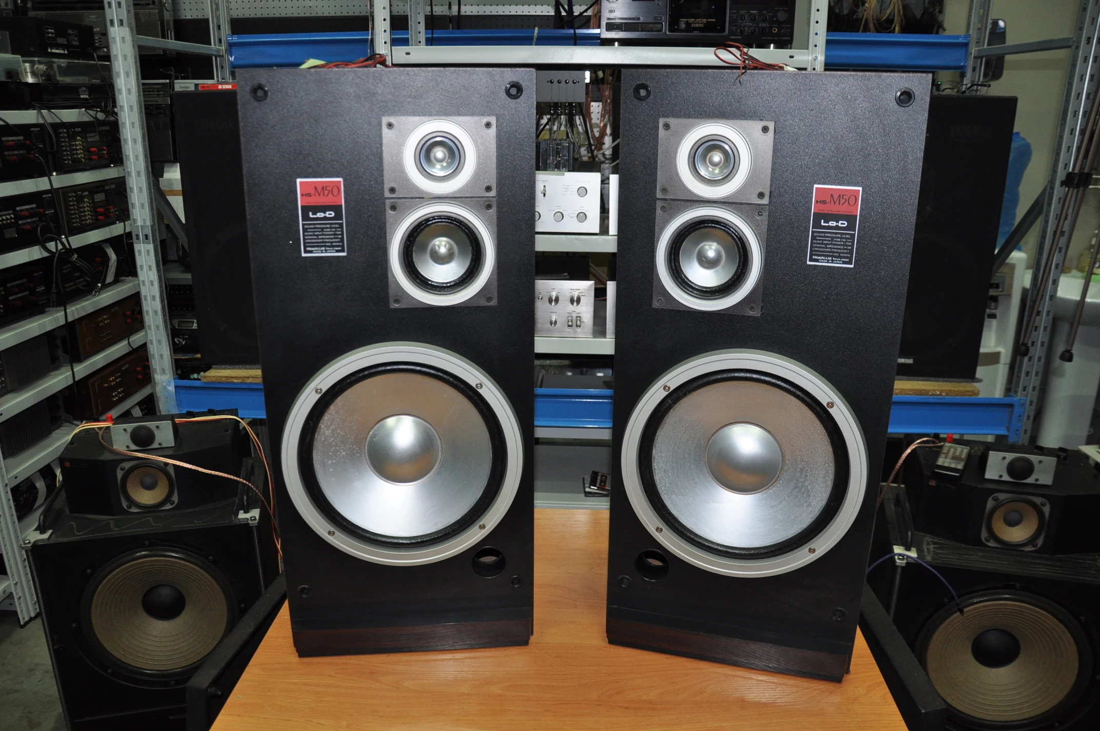 LoDHitachihsm50onallpointsexcellentacousticsallALvintage