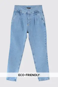 

Trendyol Detail at Waist Pleated High Waist Mom Jeans TWOSS20JE0378