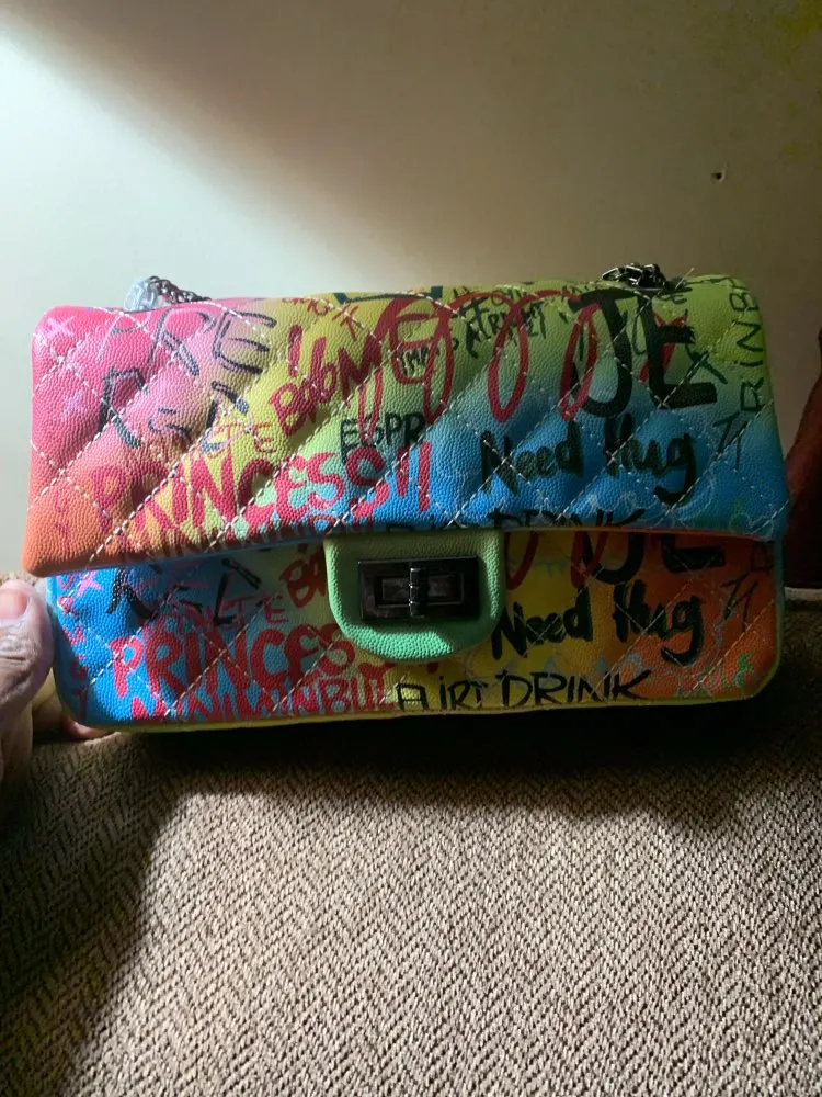 Women'S Bag New Color Graffiti Printing Shoulder Bag Fashion Travel Bag Luxury Chain Messenger Bag photo review