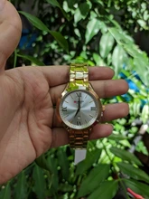 CURREN reloj de oro de las mujeres relojes de señoras creativa de las mujeres relojes de pulsera mujer reloj Relogio femenino Montre Femme