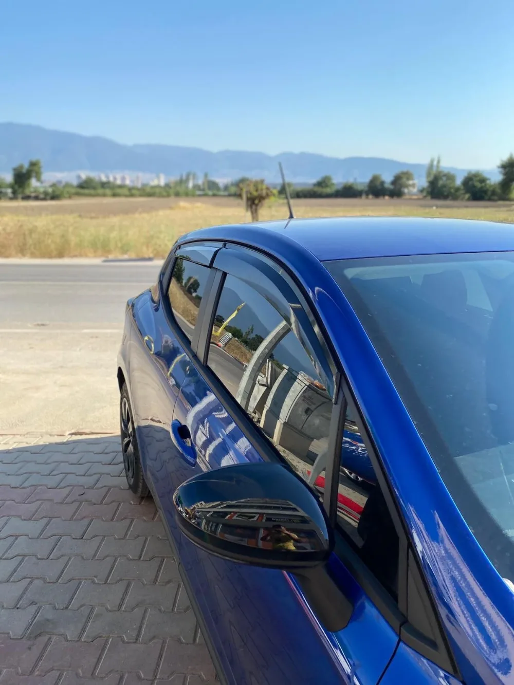 Renault clio 4 defletor de vento 2012