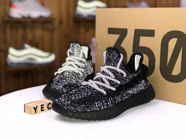 Sneakers Voor Mannen Vrouwen En Tieners Adidas Yeezy Boost 350 V2 Statische  Zwarte Reflecterende|Hardloop Schoenen| - AliExpress