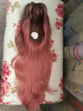 OneNonly-Peluca de cabello sintético para mujer, cabellera artificial ondulado con flequillo, color marrón y rosa, Natural, resistente al calor