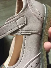 Zapatos planos para niños, sandalias informales para niños, zapatos de princesa de cuero Pu antideslizantes, mocasín de fondo suave hueco Retro