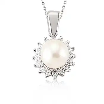 

925 sterling Silver Pearl Flower Lady Necklace
