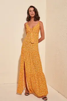 

Trendyol Floral Strap Dress TWOSS20EL2426