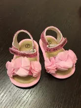 Sandalias antideslizantes de suela blanda para bebé recién nacido, zapatos de moda de flores para niña pequeña