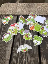 10/30/50 unids/pack juego caliente cortar la cuerda Om Nom pegatina de rana portátil de ordenador de monopatín teléfono móvil de dibujos animados maletero