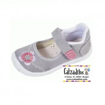 

Mary Janes gray canvas with flower embroidery, Lonettes Dobsons.com for girls