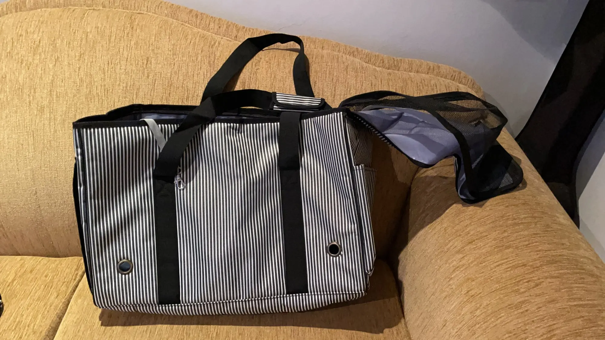 DogMEGA Striped Dog Carrier Tote photo review