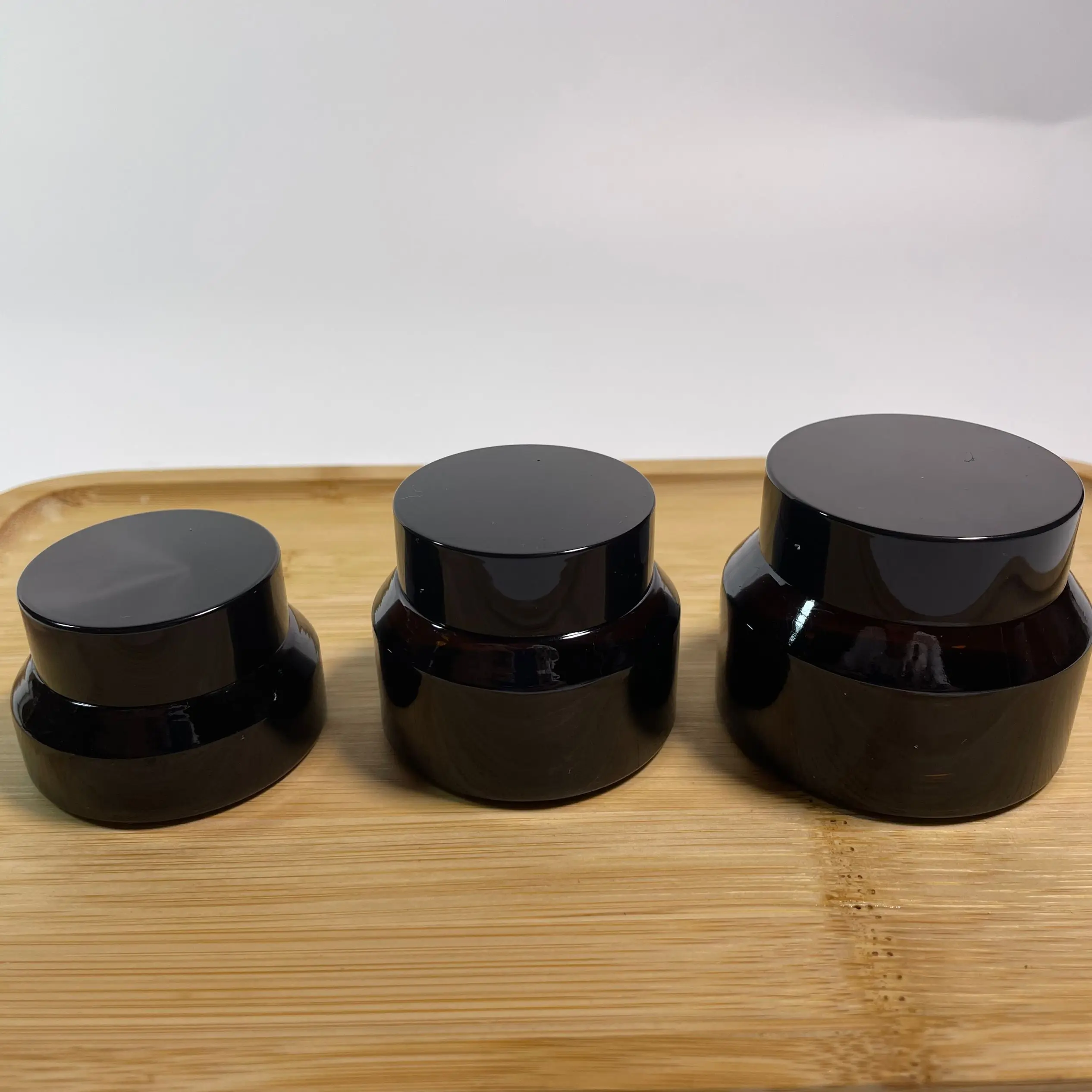 Wholesale 15g 30g 50g Shiny Black Amber Brown Glass Cosmetic Jar Pot Face Cream Bottles Skin care Container Makeup Storage Vial garden storage box 60x54x41 cm pp rattan brown