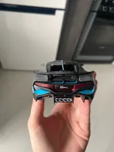 1/32 Aleación de Bugatti DIVO Super deportes juguete de modelo de coche fundido a presión atrás sonido Luz Juguetes vehículo para los niños regalo de los niños