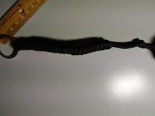 LLavero de seguridad para exteriores, cuerda de seguridad de autodefensa con rodamiento de bolas de acero negro Puño de mono