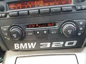 

6411911713601 BMW 3 Series saloon air conditioning controller (E90)