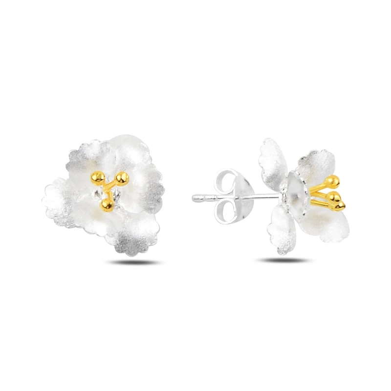 

Armagano Flower Earrings