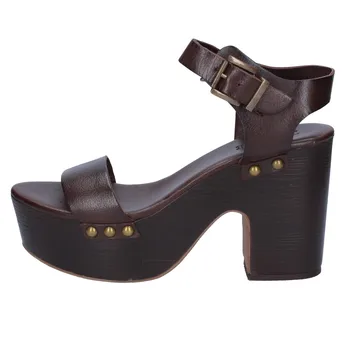 

And… VEE sandals women brown leather