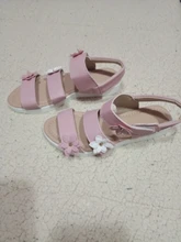Sandalias de tacto suave para niña, calzado de gladiador con flores para niño, chanclas florales para niña, zapatos de princesa