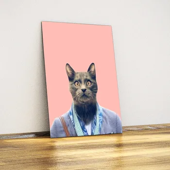 

Elegant Cat-Decorative Metal Table