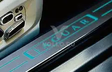 T4N7600 Jaguar К-т перед. накладок на пороги с подсветк