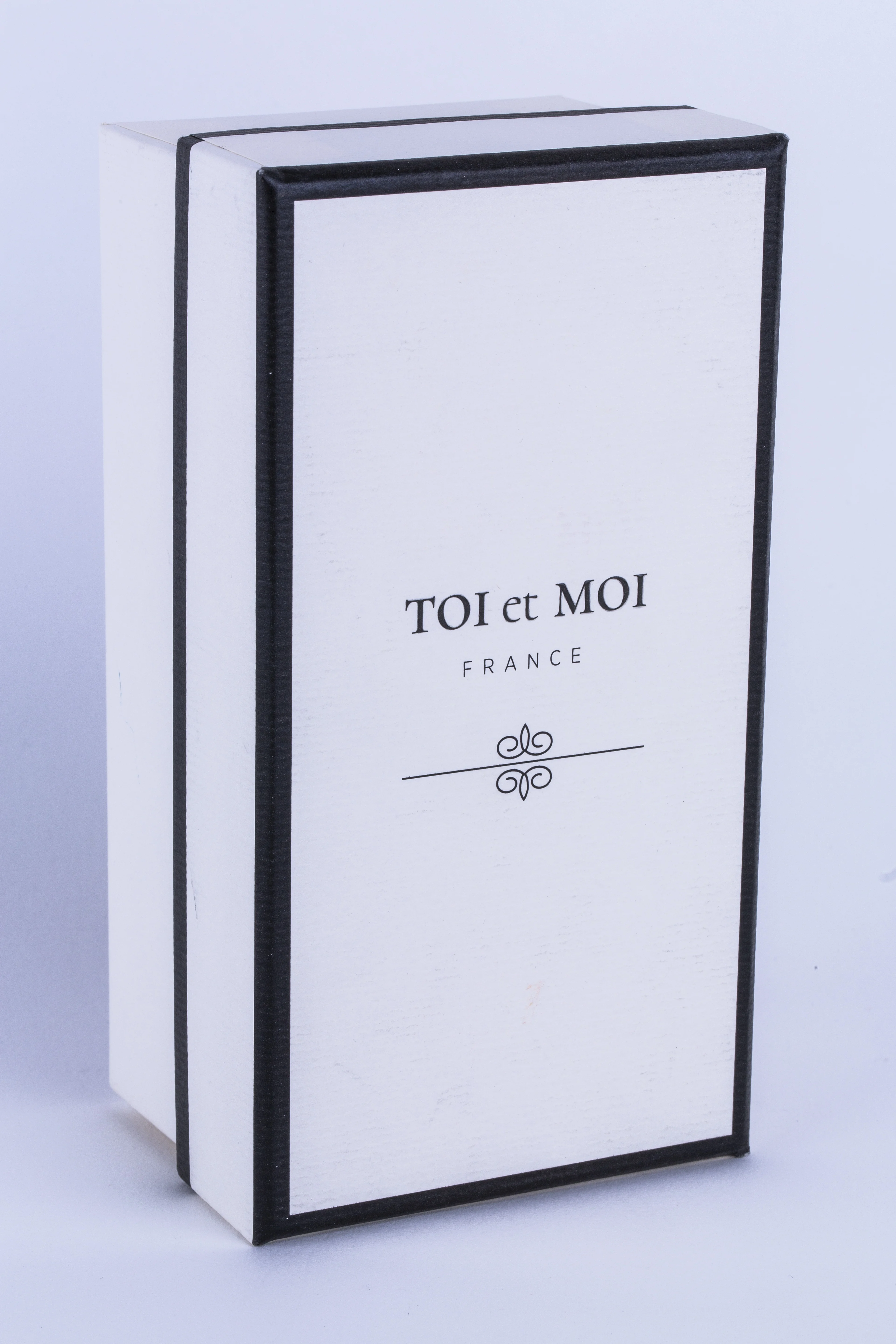 TOI et MOI Parfum Model Passionate by TOI et MOI Eau de Perfume for Men 100 ML 3.4 FL. OZ