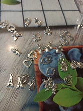 30 Uds. De colgantes de plata tibetana con forma de corona y llave, Charm de Animal para pulsera, collar, accesorios de joyería Diy