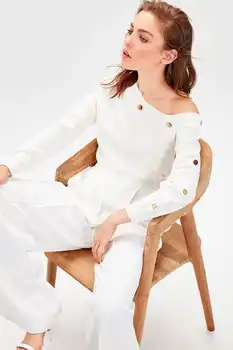 

Trendyol Ecru Button Detail Sweater Sweater TWOAW20XS0049