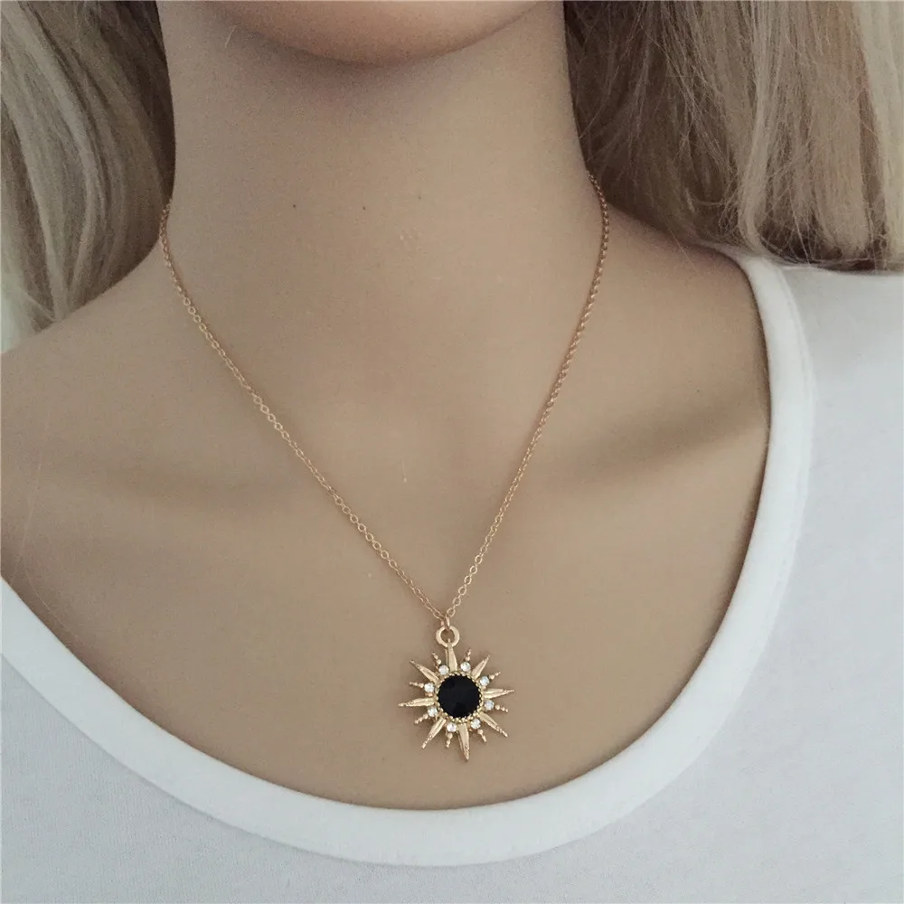 New Design High Quality Necklace Colorful Acrylic Stone Sun Shape Pendant Necklace for Women Modern Female Jewelry