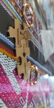 Llavero con pieza de rompecabezas personalizada para parejas, fecha grabada y dos iniciales, regalos de amor para pareja, esposa, novio y novia, 2 uds.
