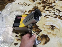 Cámara simulada de energía Solar para seguridad, videocámara falsa impermeable para interior y exterior, luz LED tipo bala, Monitor cámara de vigilancia CCTV