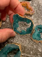 Colgantes de Druzys naturales azules para mujer, Charms, conector de piedra de cuarzo, colgante de lágrima dorada, regalo de joyería, collar de drusa DIY a granel