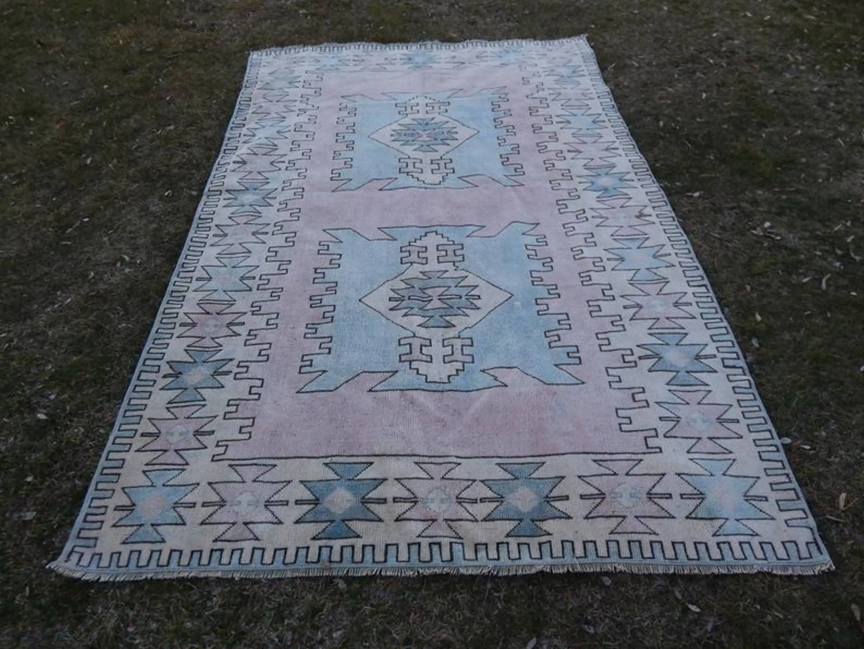 Декоративный турецкий ковер ручной работы