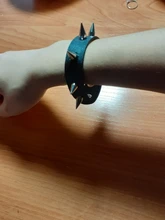 Pulsera gótica negra Punk para mujer, remache de punta cónica, brazalete de cuero negro, talla grande, Unisex