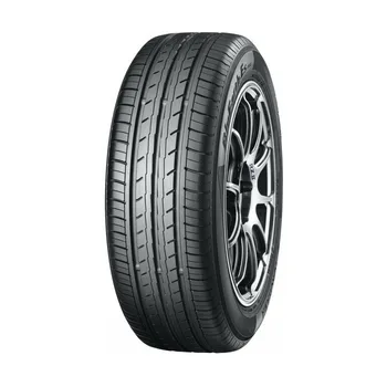 

YOKOHAMA BLUEARTH ES-32 185 55 R15 82H