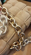 Bolso de hombro de ante esmerilado con cadena de Metal grueso para mujer, bandolera cuadrada tejida suave, bolso elegante de alta calidad