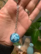 Collar con colgante de Luna y Bola de resina transparente para mujer, collar con cadena de nubes azules y blancas, regalos de joyería para niña