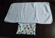 [Littles & Bloomz]-alfombrilla de pañales de viaje compacta y lavable portátil para bebé, para cambiar pañales suelo impermeable