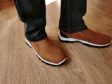 2021 zapatos casuales de los hombres mocasines zapatillas de deporte para los hombres zapatos al aire libre transpirable rebaño hombre calzado caminando zapatos cómodos de hombre