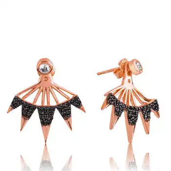 

Merve Silver Silver Triangle Magic Earrings