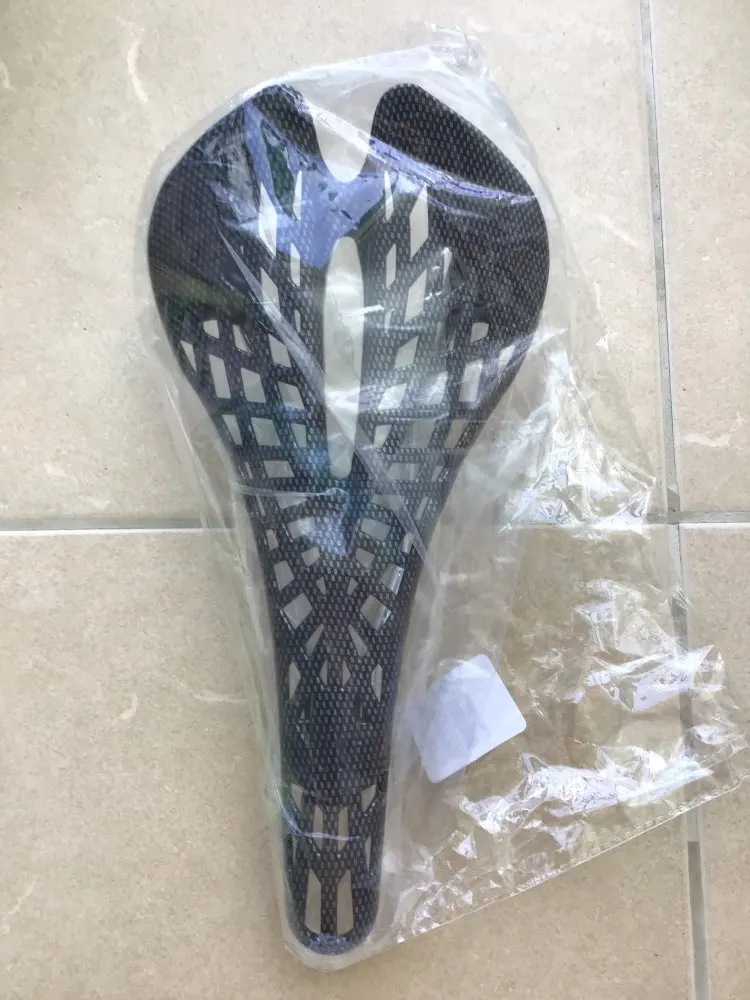 Banco de Carbono para Bicicleta CarbonFit ™ Seja Nacional