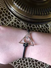 Brazalete triangular redondo de cuero negro para hombre y mujer, cuerda de cuero antigua Vintage, moda clásica, película de película, joyería, venta al por mayor