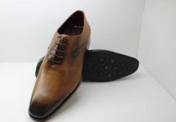 

Suitable for daily use Hand-made (hand-painted) breathable 100 real leather 1444 model