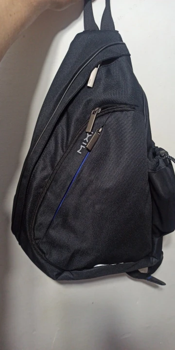 Men's Water Drop One Shoulder USB Backpack photo review