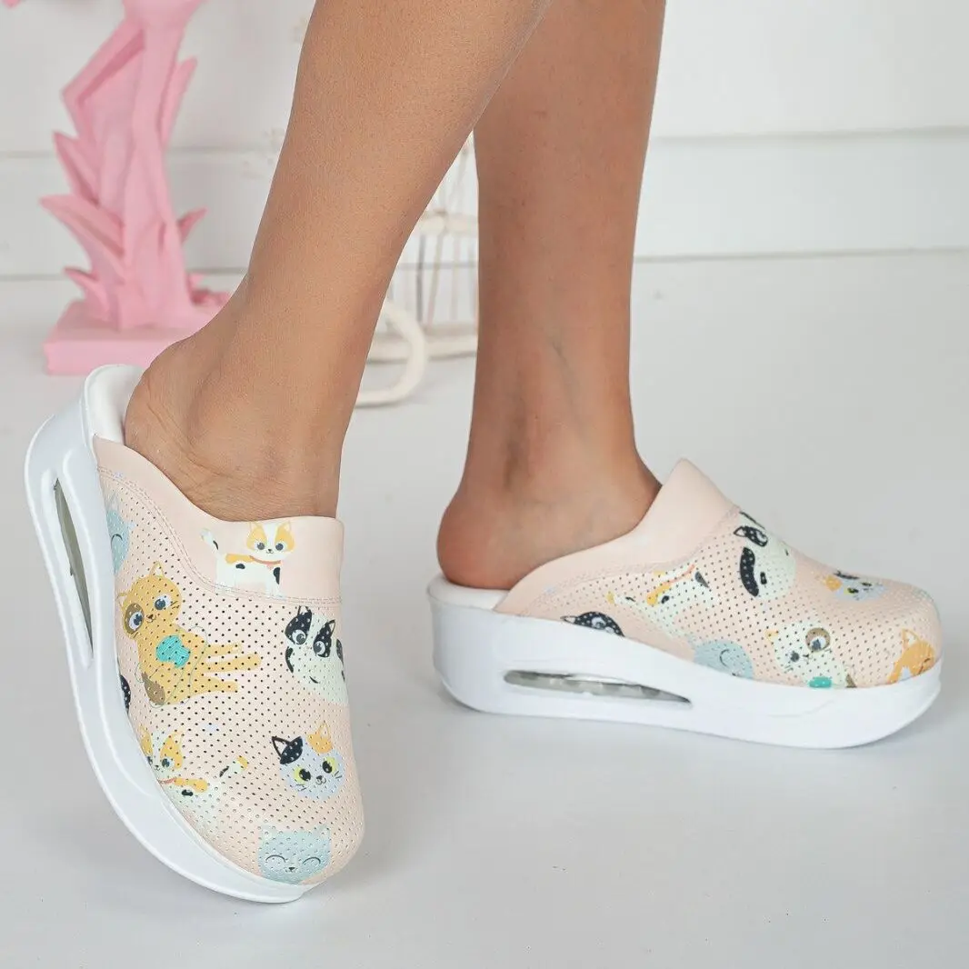 

2022 New Orthopedic Sabo Women Slippers Sandals Shoes Nurse Doctor Hospital Medical Casual Quality Soft Comfort Anti-Slip Clogs