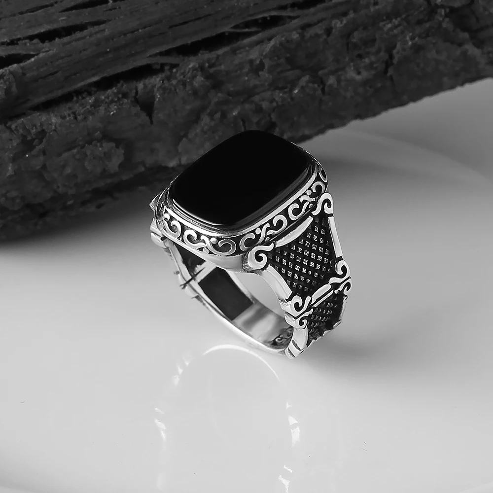 

High-quality 925 Sterling Silver Tiger eyes Stone Ring Jewelry Made in Turkey in a luxurious way for men with gift rings onyx