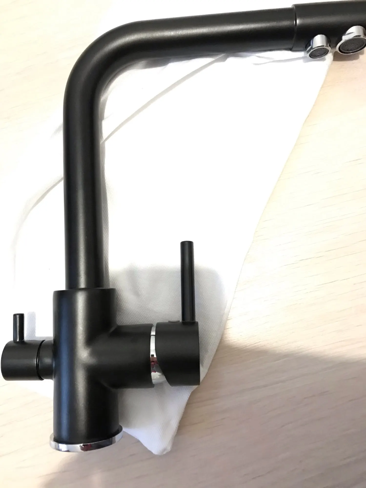 смеситель для кухни eclipse 310721300, с каналом для питьевой воды. смеситель brasco с питьевой водой. смеситель для кухни iddis kitchen черный. смеситель с питьевым краном черный. смеситель для кухни matrix smf-363637.