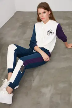 

Trendyol Blocky Basic Hooded Knitted Tracksuit Suit TWOAW21AU0010