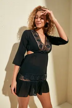 

Trendyol Cut-Out Detail Voile Dress TBESS20EL0856