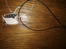Figura de Anime Attack on Titan, collar de aleación, juguetes, alas de la libertad, Shingeki, No Kyojin, cadena de cuero, colgante de oro, regalo